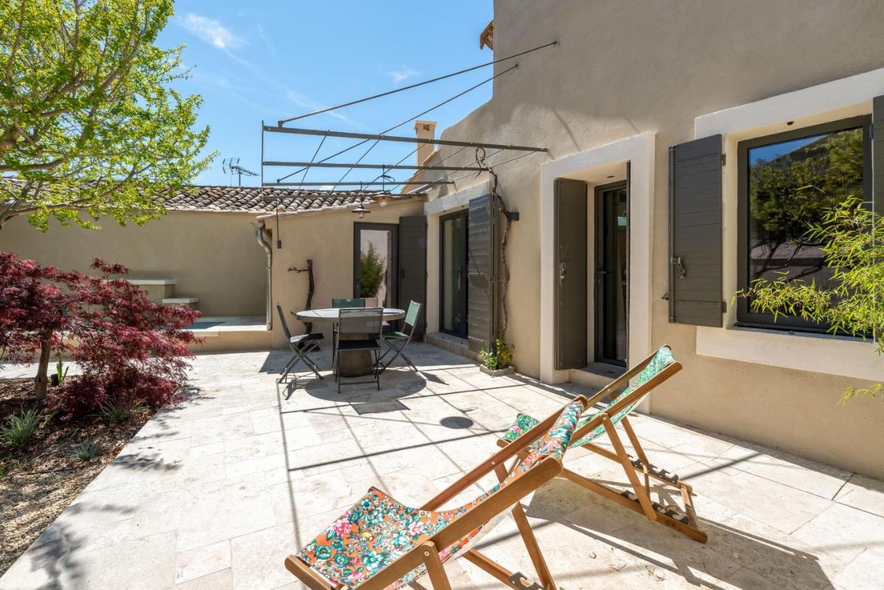 La Fontaine Aux Fees Villa Lagnes Exterior foto